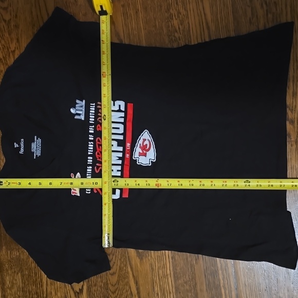 XL Chiefs V-neck, perfect for footbal season! - Picture 5 of 5